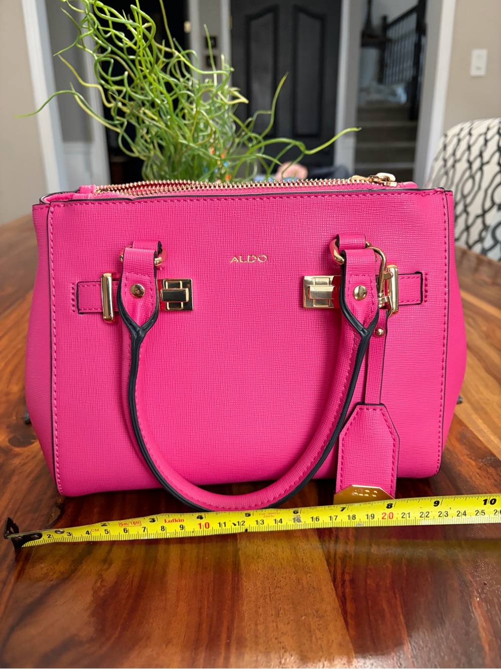 ALDO Hot Pink Saffiano Satchel with Gold Hardware she’s super cute 🩷🩷🩷